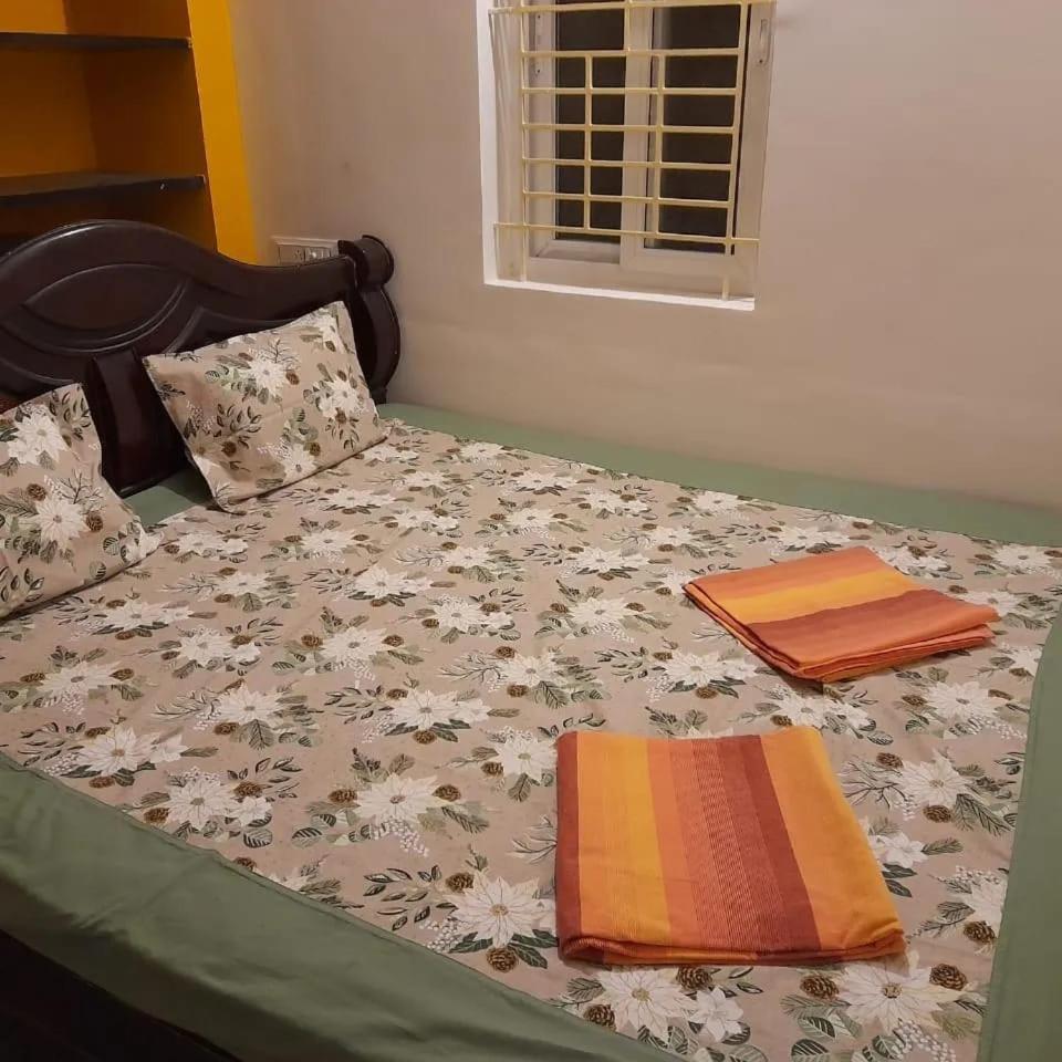 Shi'S Shambhavi Homestay -On The Way To Isha, Maruthamalai Coimbatore Extérieur photo
